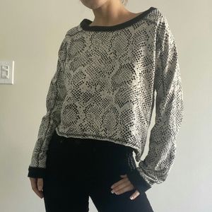 Snakeprint Cropped Sweater y2k